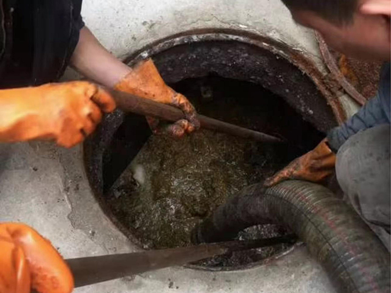 宽城清理化粪池时如何避免沼气的危害?